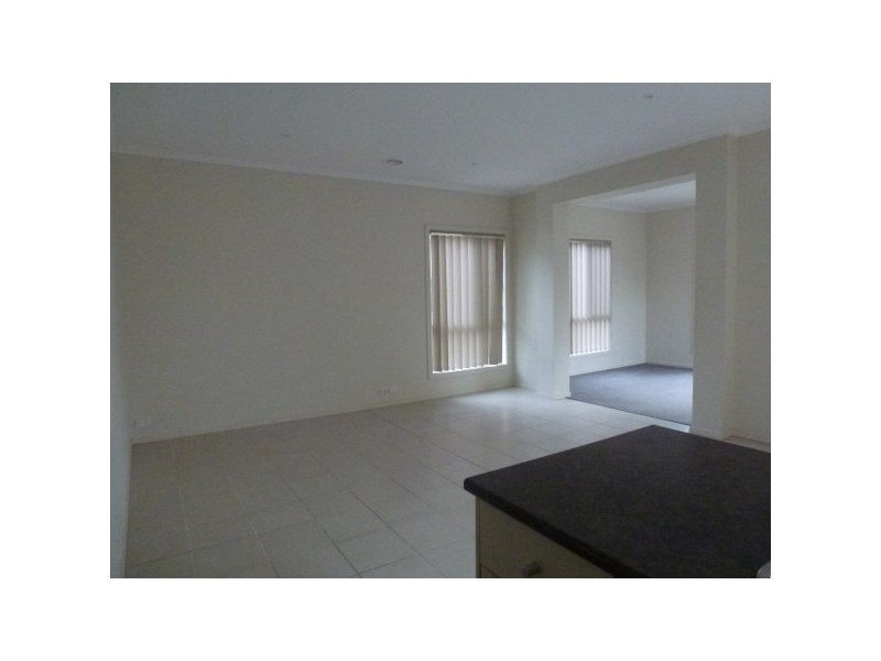 61 Mareeba Way, Craigieburn VIC 3064