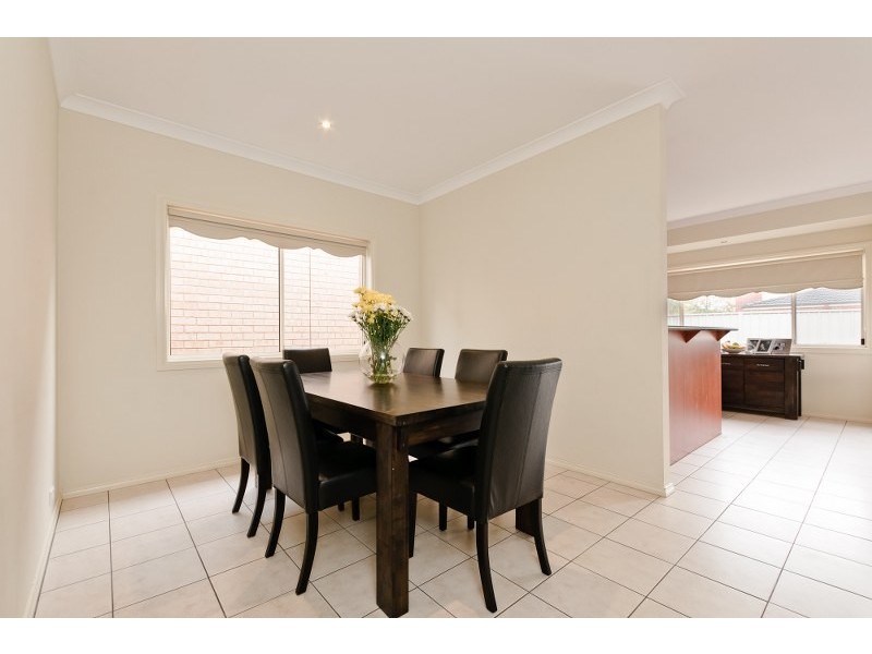 14 Long Island Circuit, Craigieburn VIC 3064