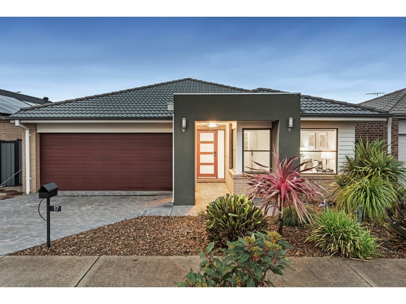 17 Black Wattle Road, Craigieburn VIC 3064