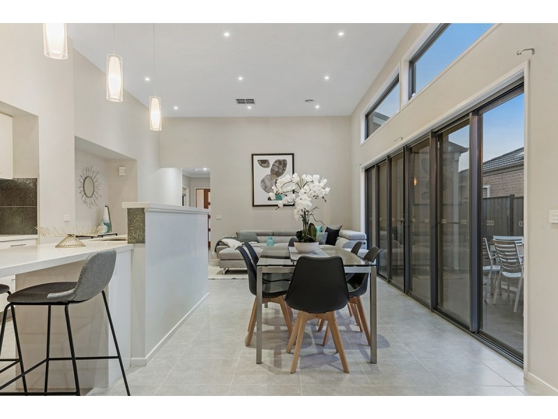 17 Black Wattle Road, Craigieburn VIC 3064