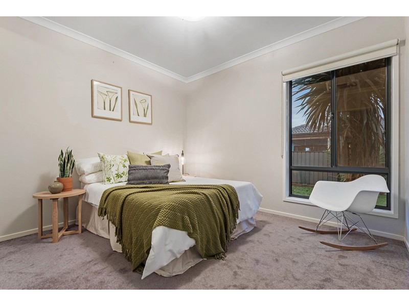 17 Black Wattle Road, Craigieburn VIC 3064