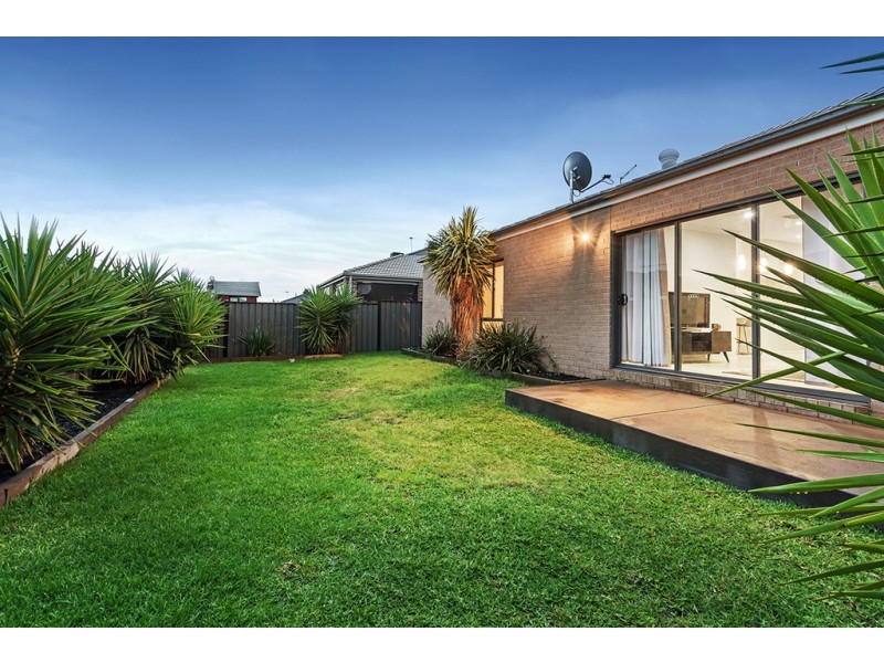 17 Black Wattle Road, Craigieburn VIC 3064