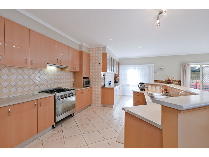 13 Consort Place, Craigieburn VIC 3064