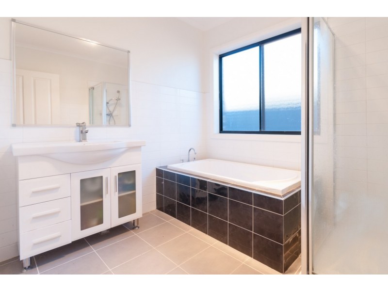 5 Olympic Way, Craigieburn VIC 3064