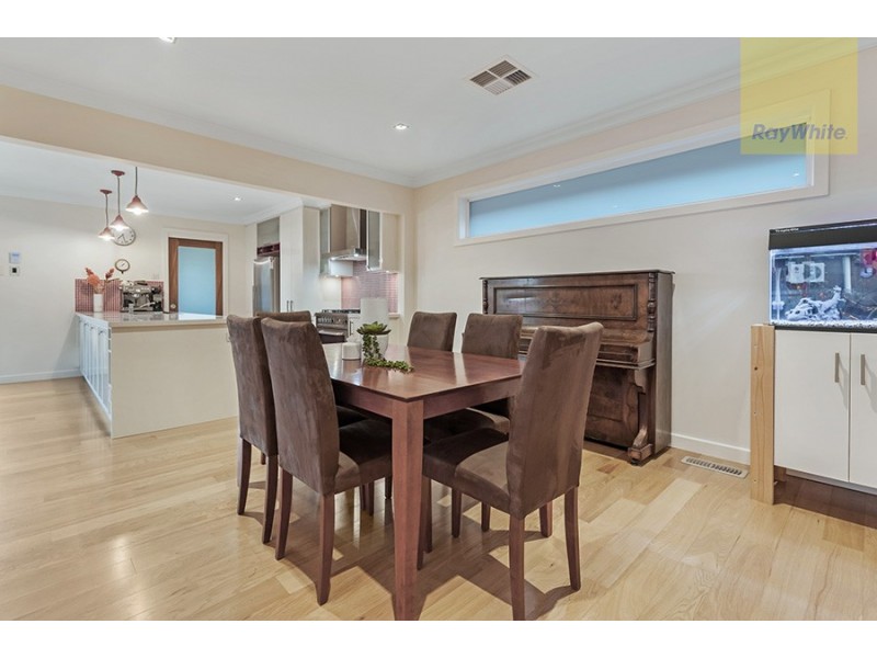 6 Valley Court, Craigieburn VIC 3064