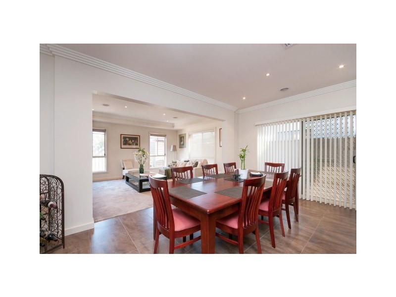 42 Westerfolds Loop, Craigieburn VIC 3064