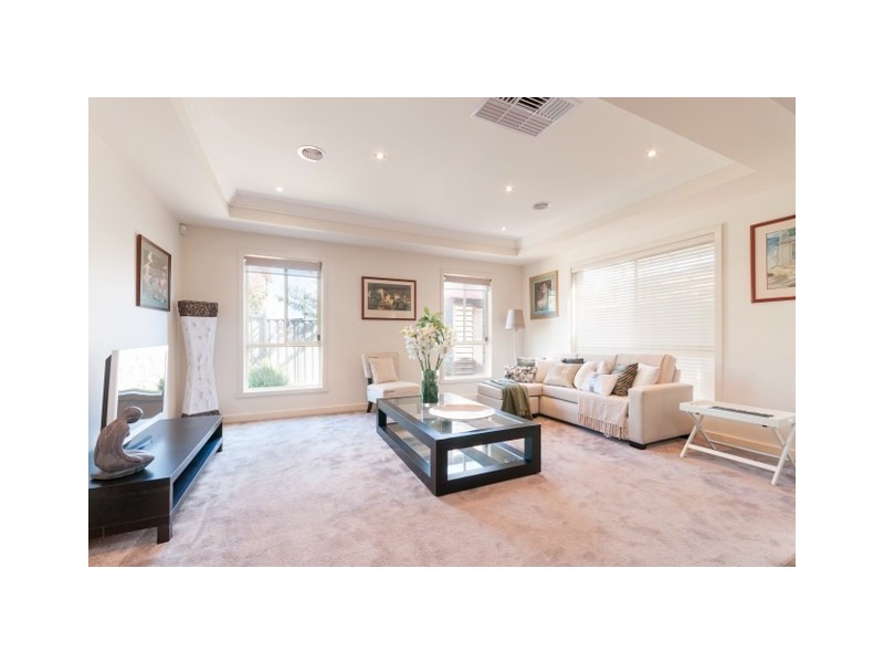 42 Westerfolds Loop, Craigieburn VIC 3064