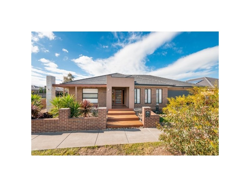 43 Middlesborough Drive, Craigieburn VIC 3064