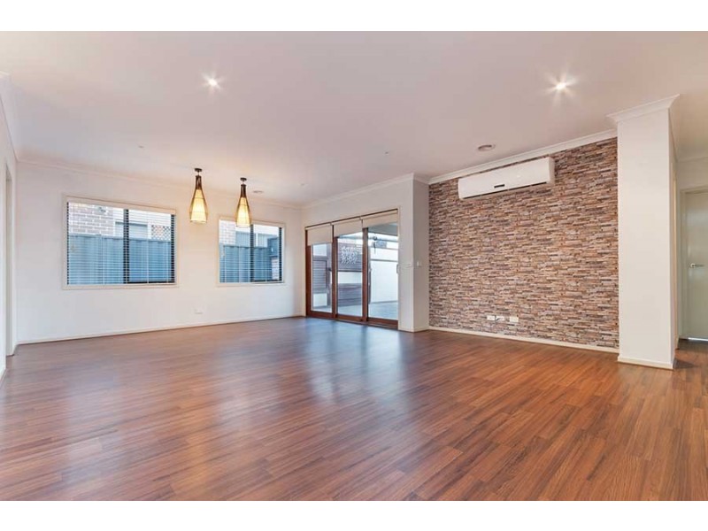 28 Wisteria Avenue, Craigieburn VIC 3064