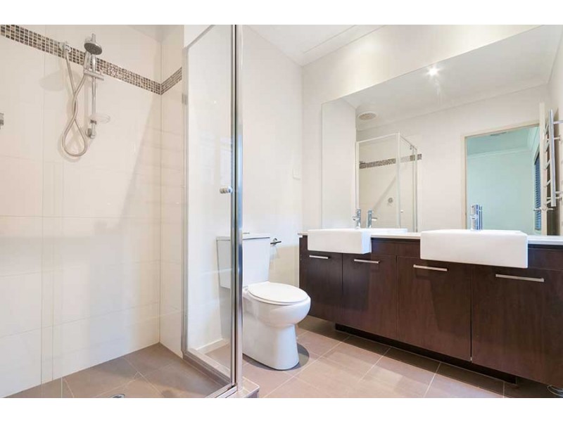 28 Wisteria Avenue, Craigieburn VIC 3064