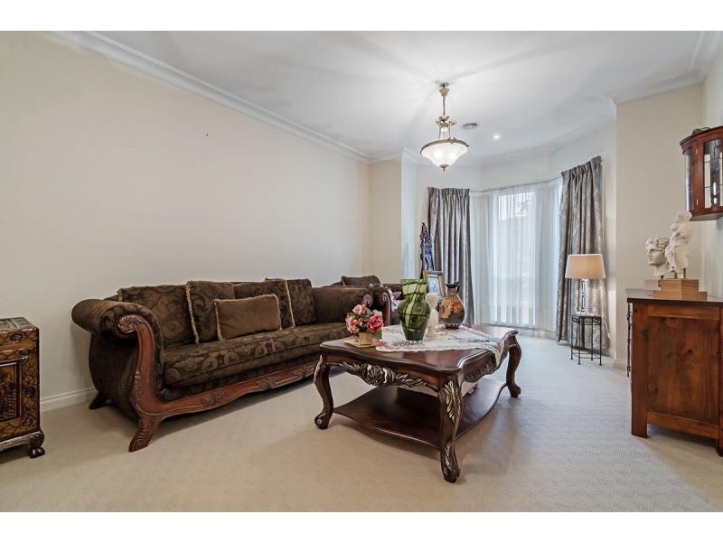37 Kings Glen, Craigieburn VIC 3064