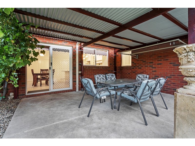 37 Kings Glen, Craigieburn VIC 3064