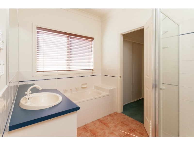 7 Greenfield Court, Craigieburn VIC 3064