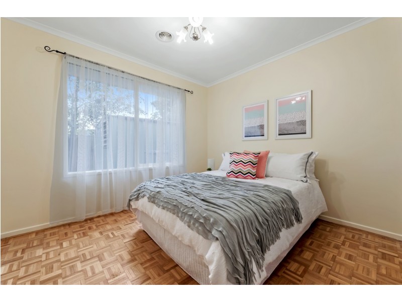 20 Yarcombe Crescent, Craigieburn VIC 3064
