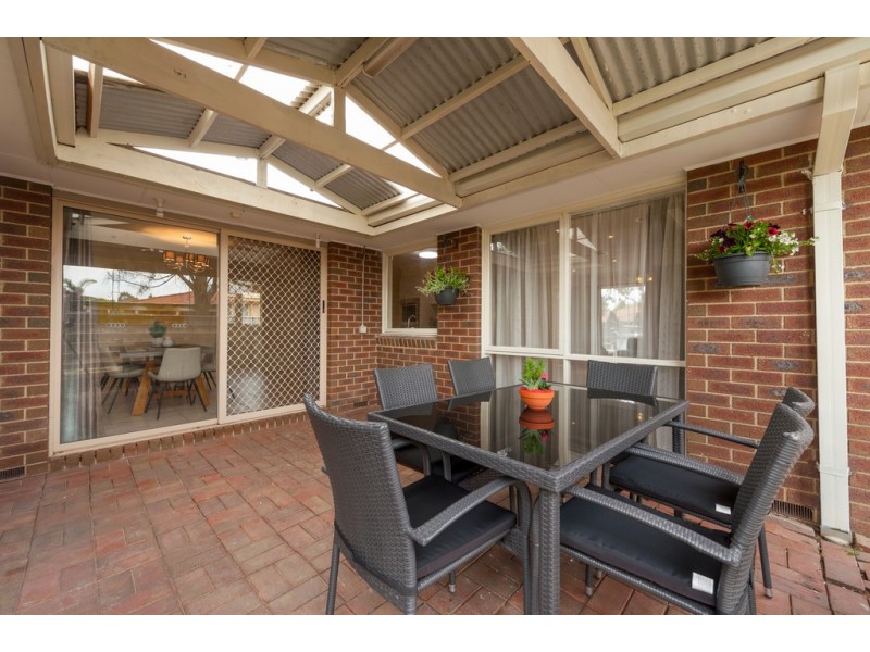20 Yarcombe Crescent, Craigieburn VIC 3064