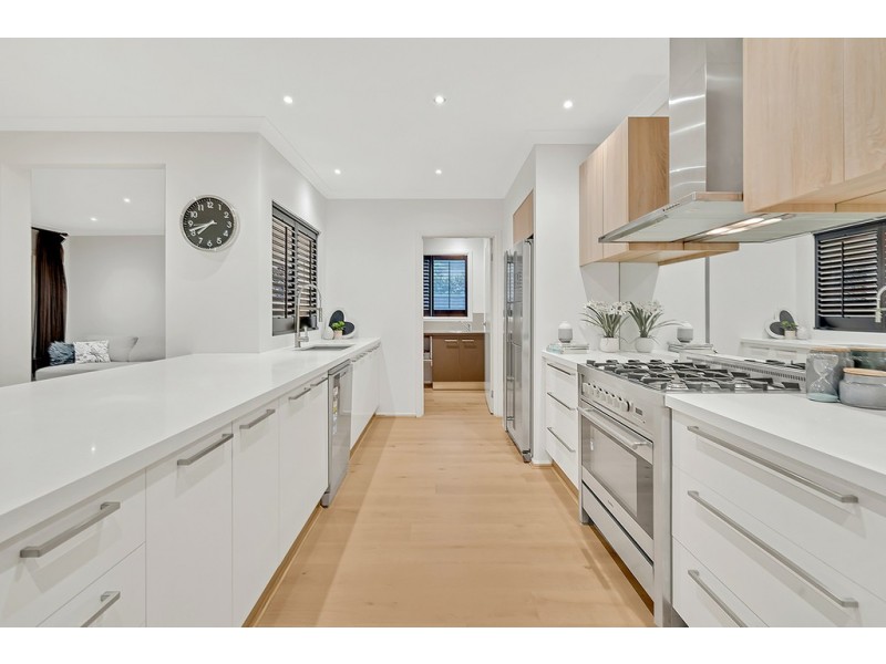 18 Madison Drive, Craigieburn VIC 3064
