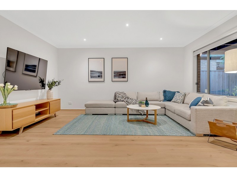 18 Madison Drive, Craigieburn VIC 3064