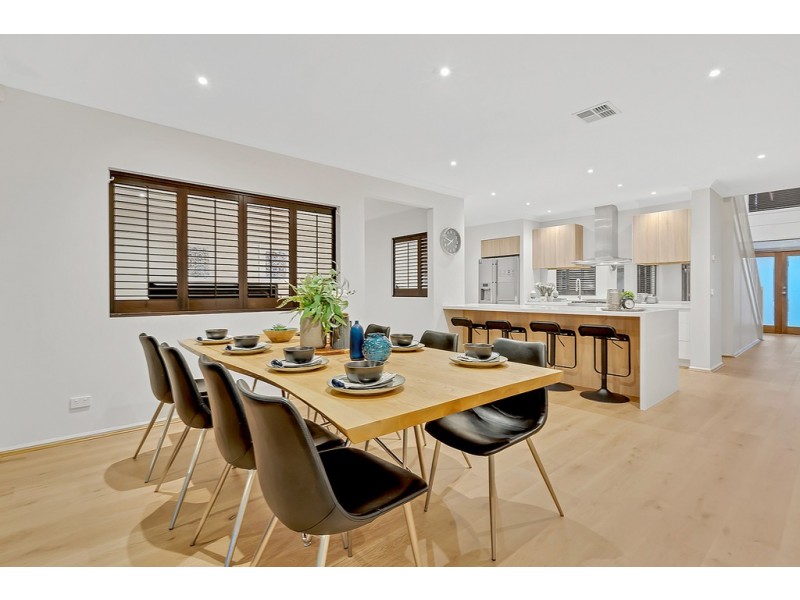 18 Madison Drive, Craigieburn VIC 3064