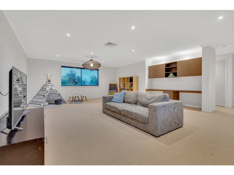 18 Madison Drive, Craigieburn VIC 3064