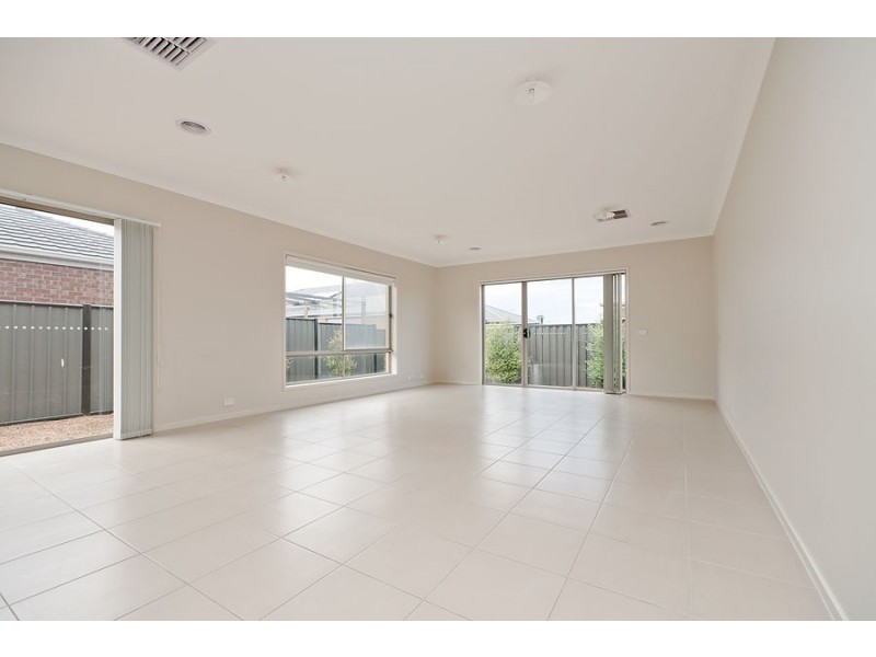 23 Grevillea Street, Craigieburn VIC 3064