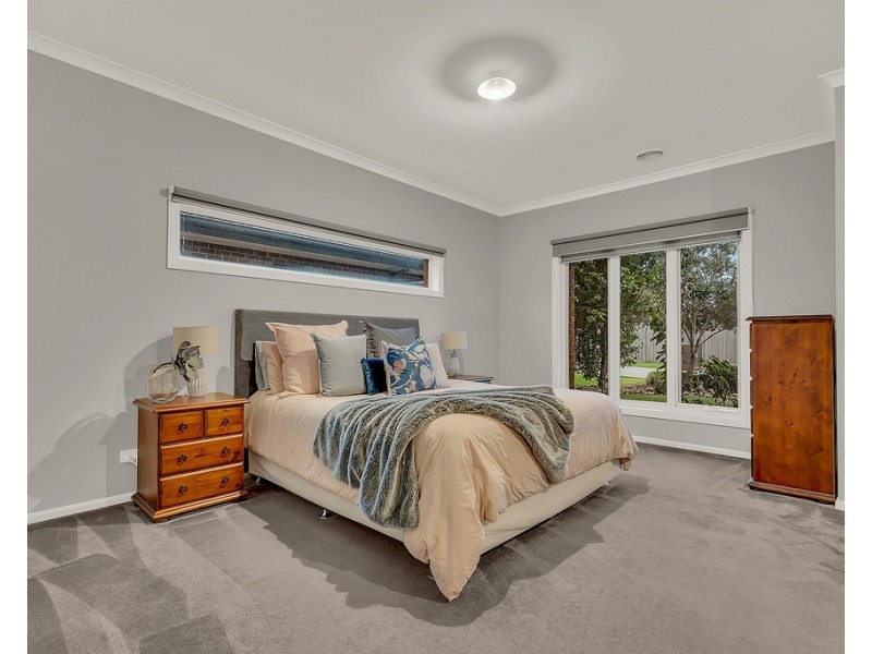 32 Taransay Way, Craigieburn VIC 3064