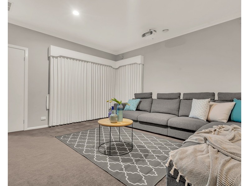 32 Taransay Way, Craigieburn VIC 3064