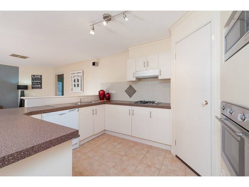 13 Sunnybrook Court, Craigieburn VIC 3064