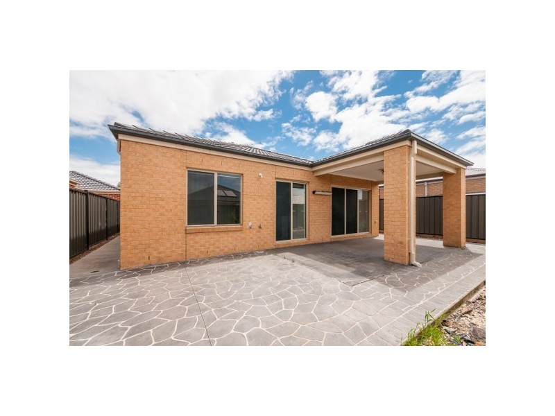 10 Eveline Street, Craigieburn VIC 3064