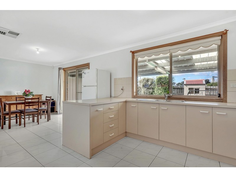 4 St Austell Court, Craigieburn VIC 3064