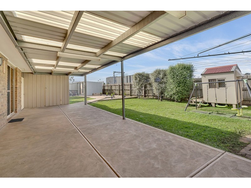 4 St Austell Court, Craigieburn VIC 3064