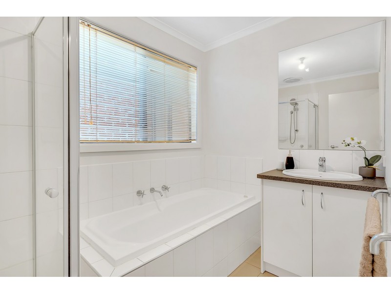 26 Kernan Court, Craigieburn VIC 3064