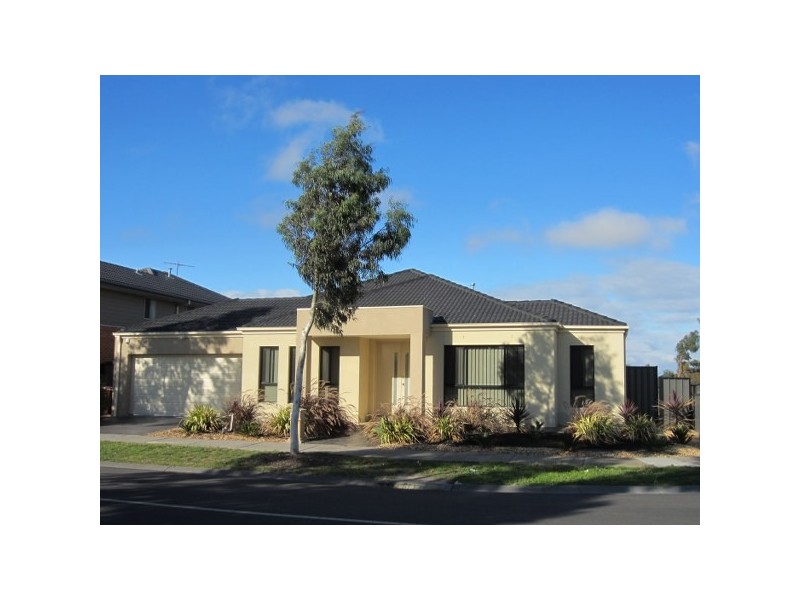 17 Northumberland Circuit, Craigieburn VIC 3064