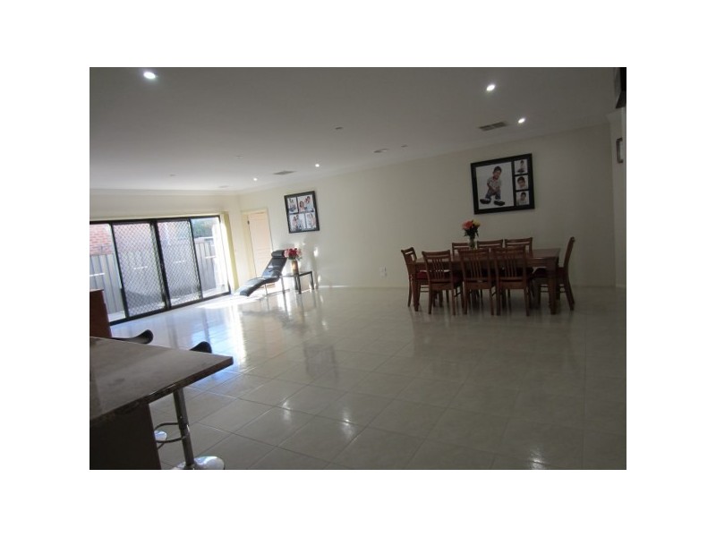 17 Northumberland Circuit, Craigieburn VIC 3064