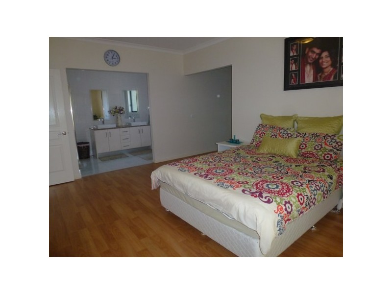 17 Northumberland Circuit, Craigieburn VIC 3064