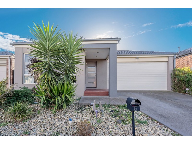 5 Parkhaven Street, Craigieburn VIC 3064