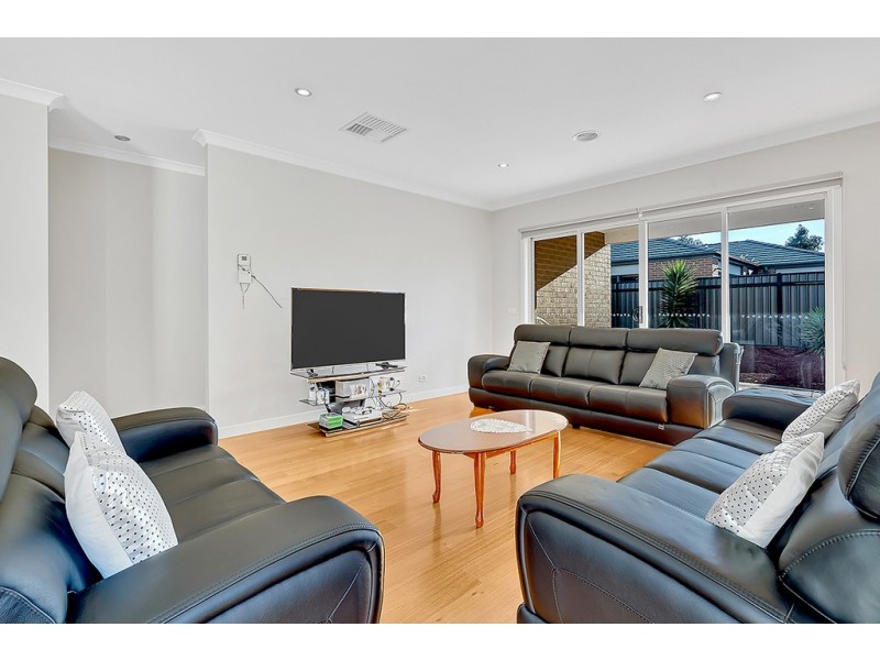 5 Parkhaven Street, Craigieburn VIC 3064