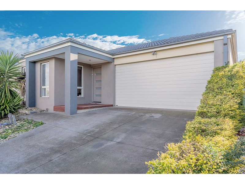 5 Parkhaven Street, Craigieburn VIC 3064