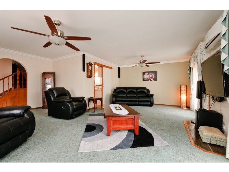 3 Kent Court, Craigieburn VIC 3064