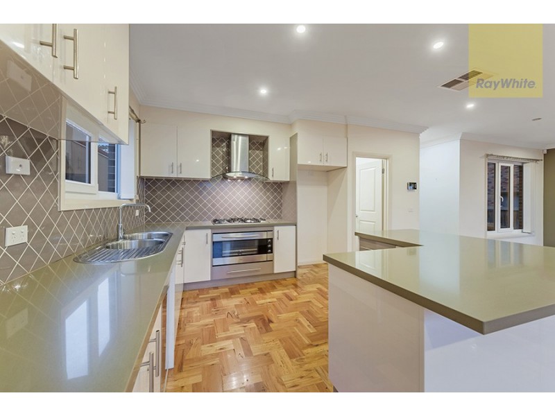 11 Olrig Grove, Craigieburn VIC 3064