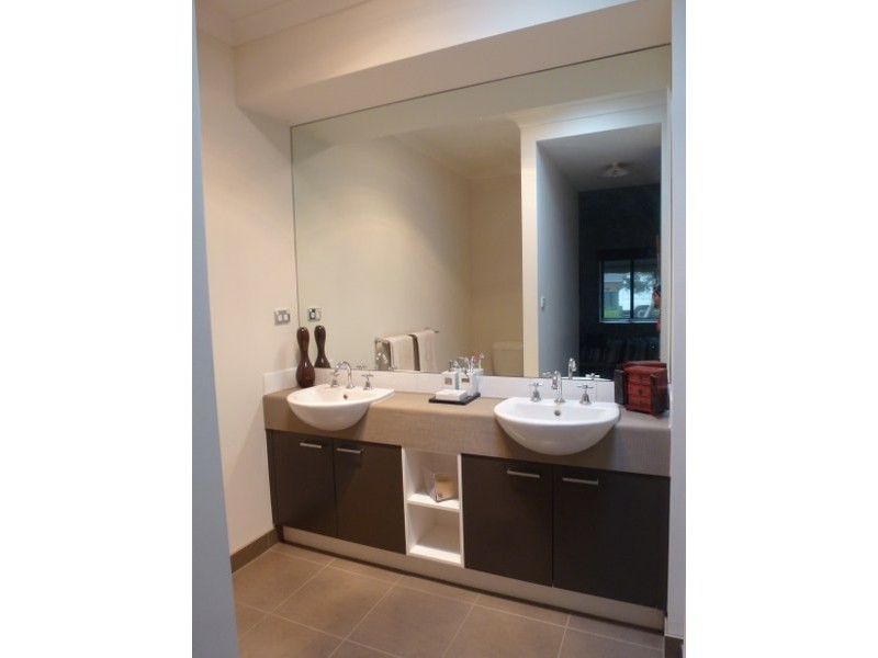 58 Ardsley Circuit, Craigieburn VIC 3064