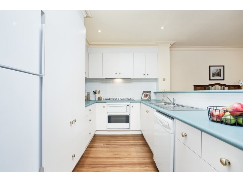 12 Simmonds Place, Roxburgh Park VIC 3064