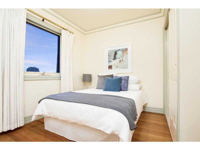 12 Simmonds Place, Roxburgh Park VIC 3064