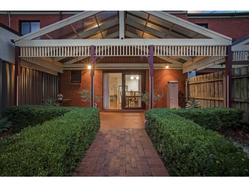 12 Simmonds Place, Roxburgh Park VIC 3064