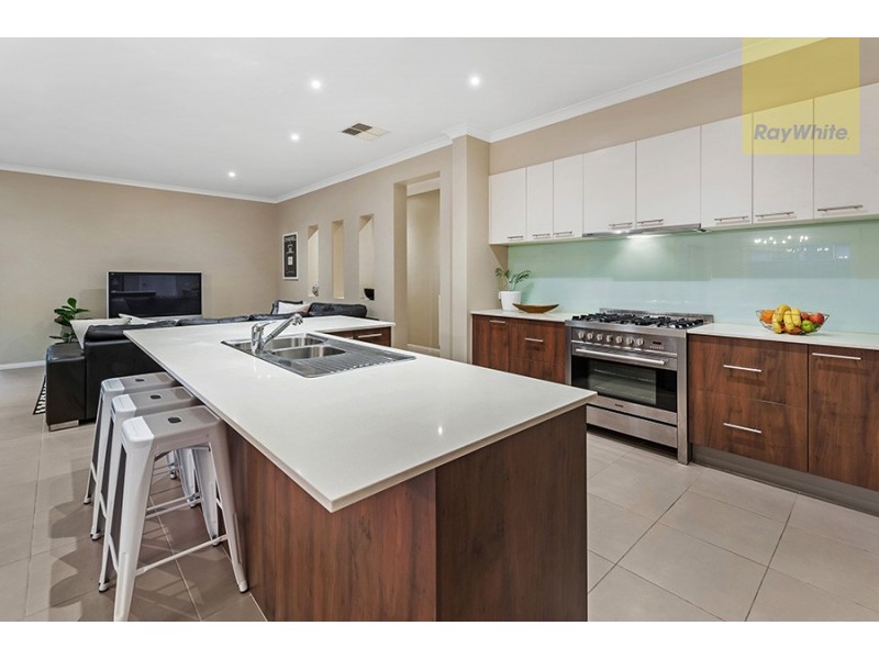 9 Cascade Terrace, Craigieburn VIC 3064