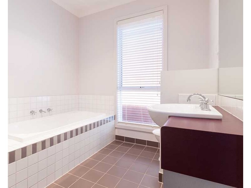 53 Bowral Loop, Craigieburn VIC 3064