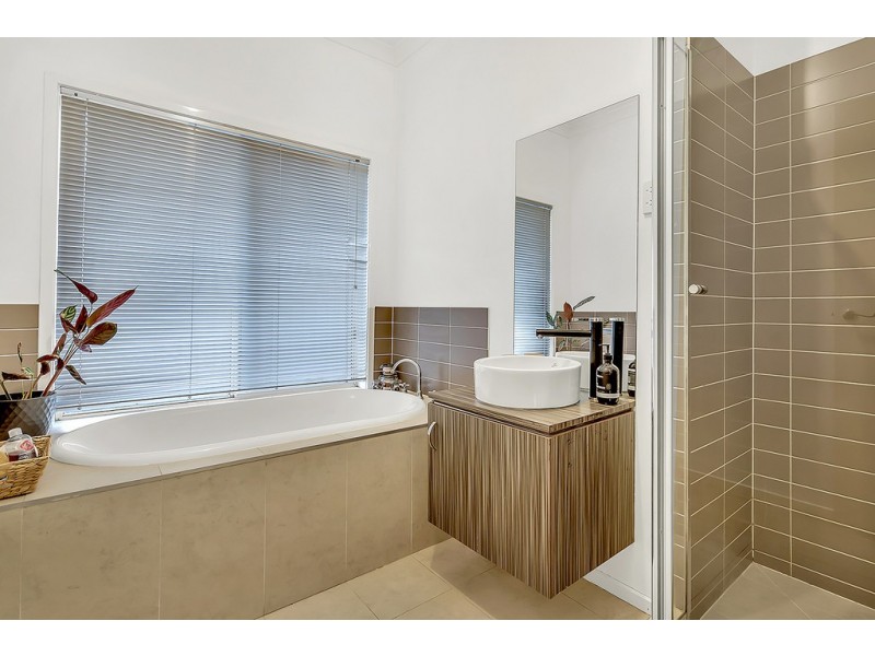 18 William Hovell Pass, Craigieburn VIC 3064