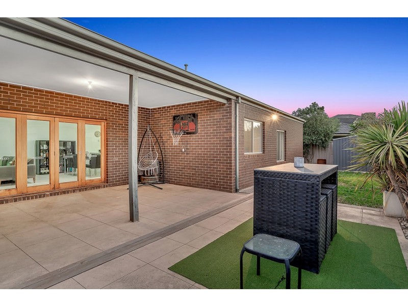 18 William Hovell Pass, Craigieburn VIC 3064