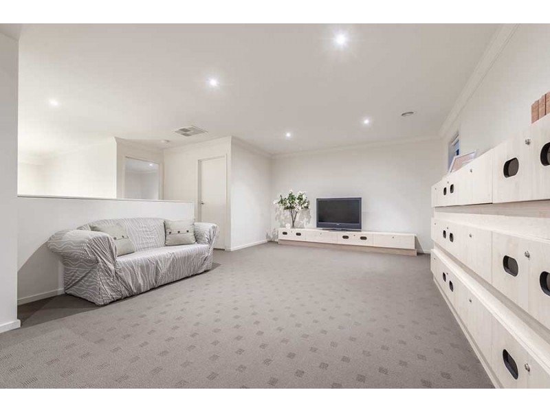 5 Emerdale Place, Craigieburn VIC 3064