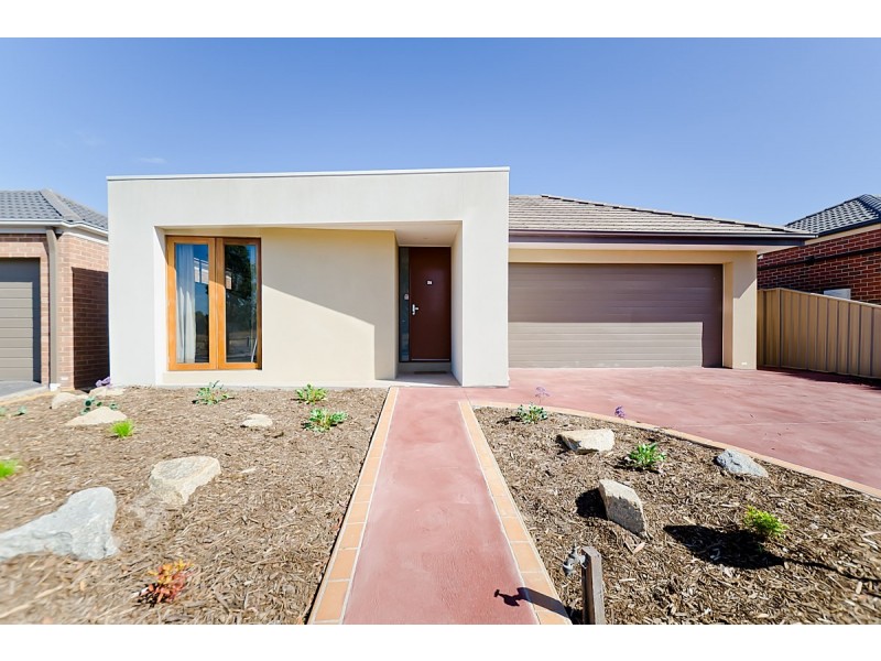 28 Balyang Way, Craigieburn VIC 3064