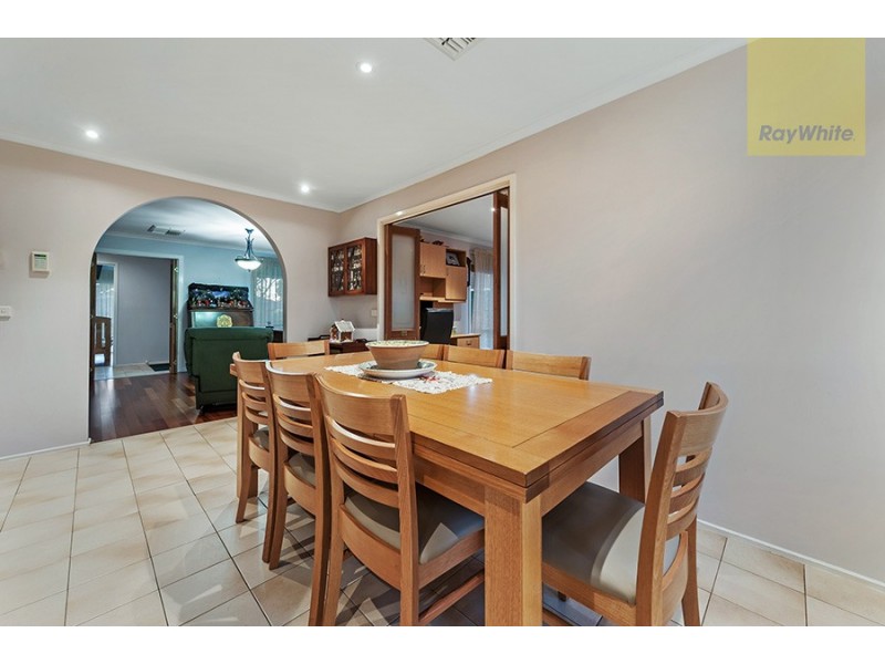 11 Sedgefield Place, Craigieburn VIC 3064